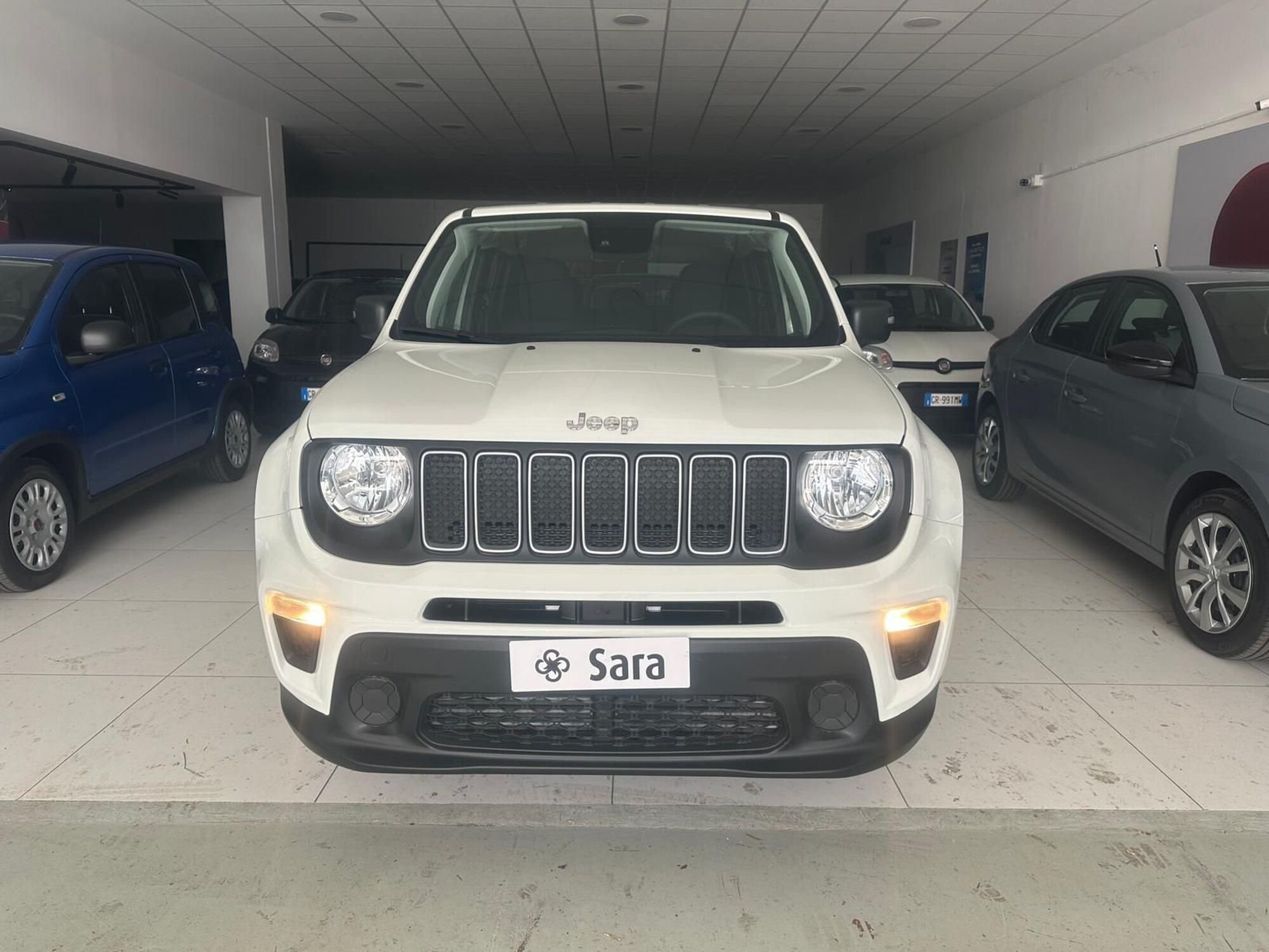 Jeep Renegade 1.6 mjt Longitude 2wd 130cv nuova a Benevento