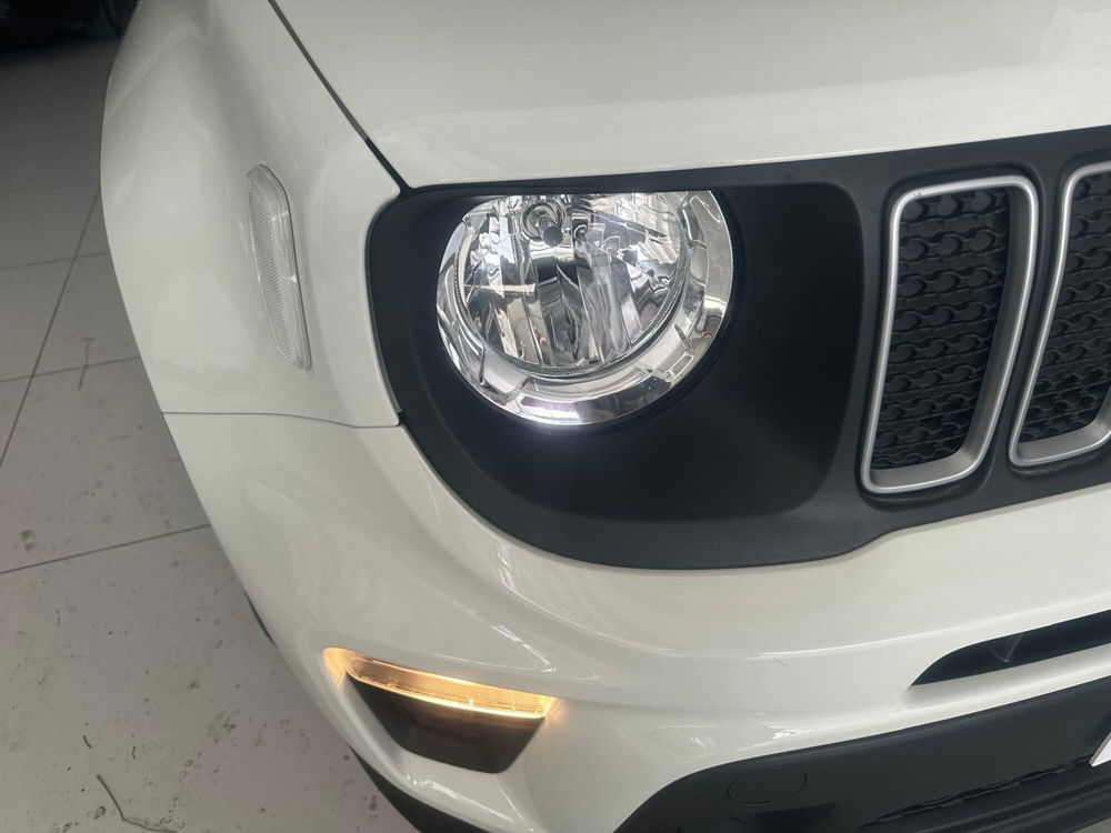 Jeep Renegade nuova a Benevento (12)