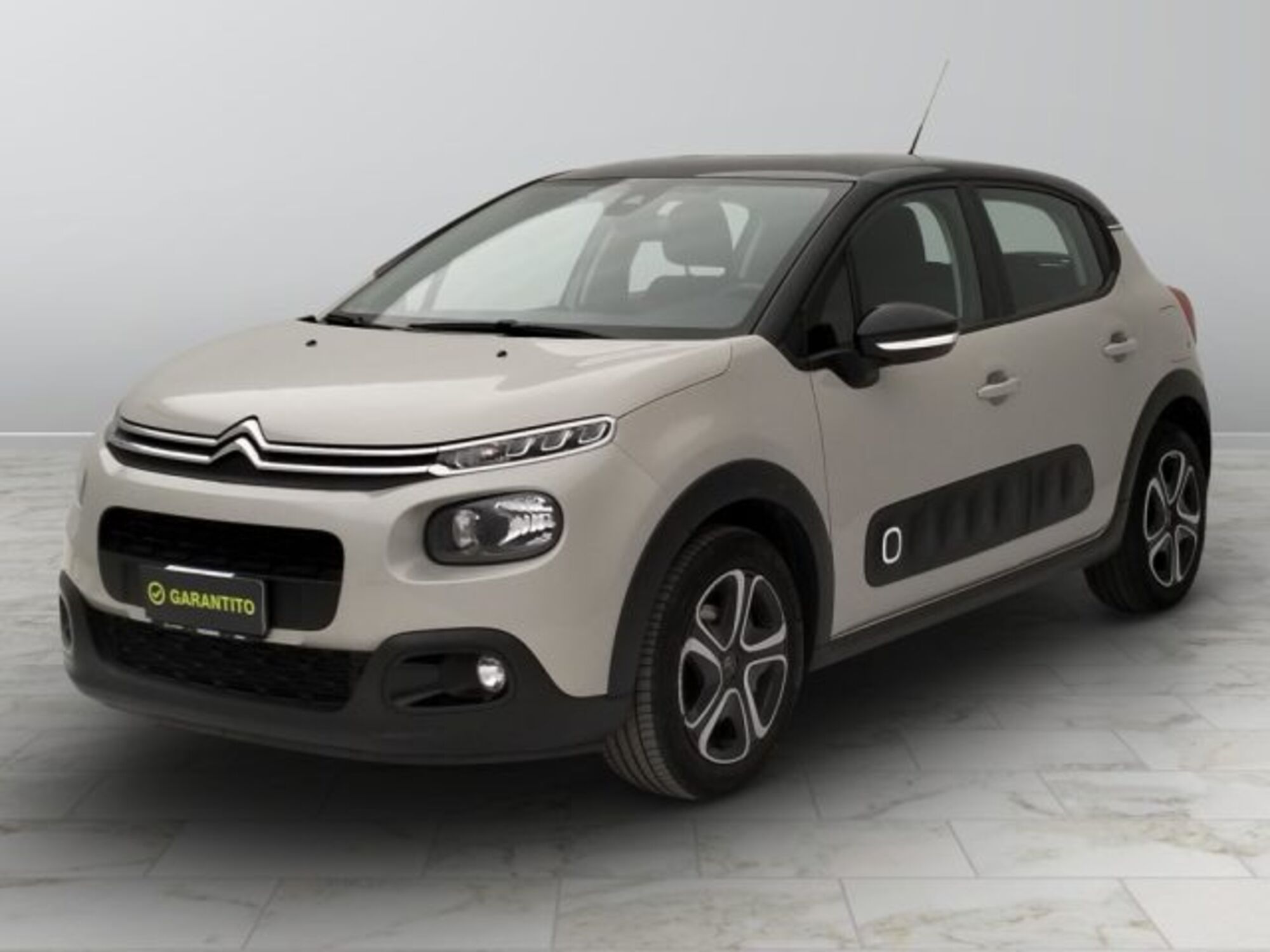 Citroen C3 1.2 puretech Max s&amp;s 83cv neopatentati del 2020 usata a Torino