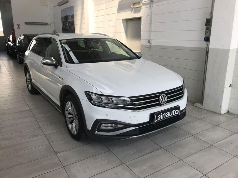 Volkswagen Passat Variant usata a Milano (3)