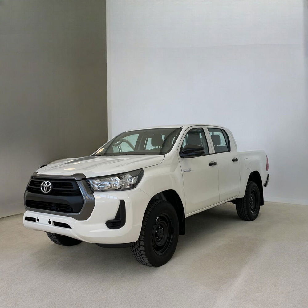 Toyota Hilux nuova a Cremona