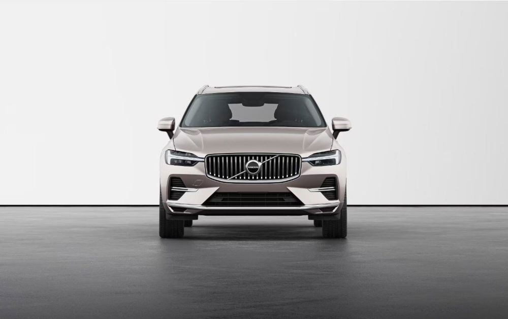 Volvo XC60 nuova a Milano (5)