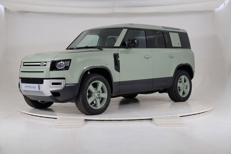 Land Rover Defender 110 3.0D I6 300 CV AWD Auto X-Dynamic S  del 2023 usata a Torino