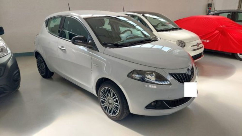 Lancia Ypsilon usata a Brescia