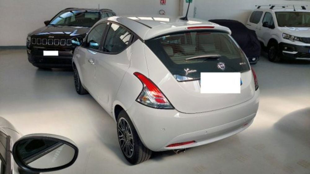 Lancia Ypsilon usata a Brescia (5)