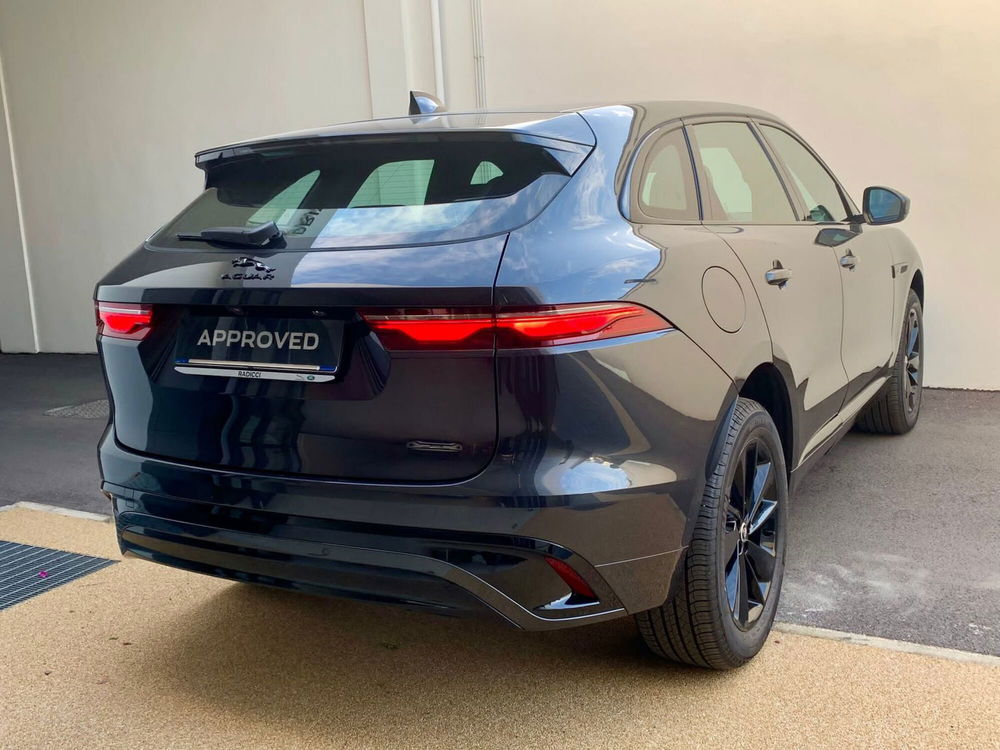 Jaguar F-Pace usata a Bari (2)