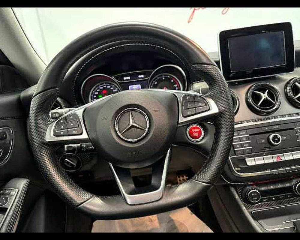 Mercedes-Benz CLA Shooting Brake usata a Milano (19)