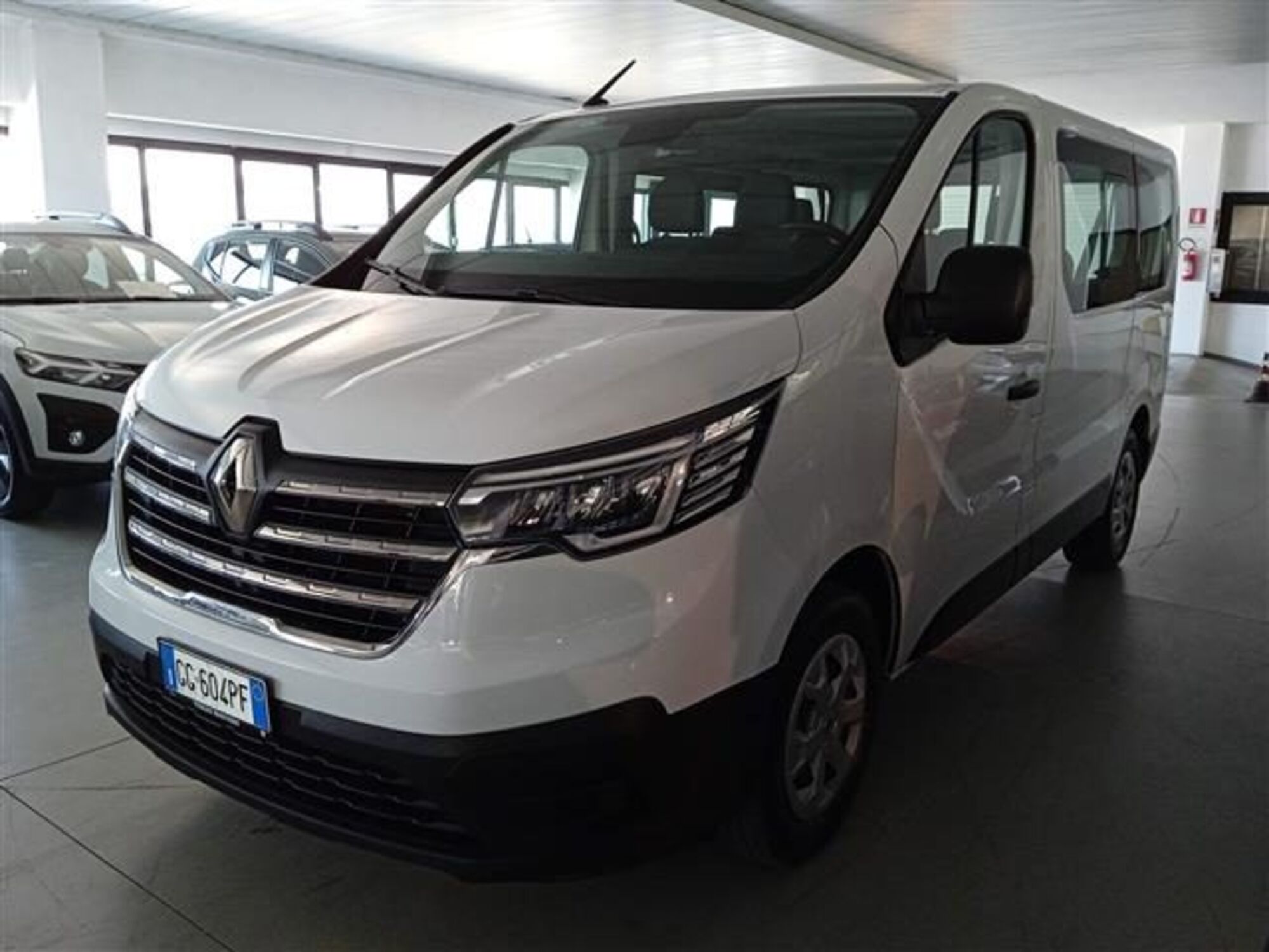 Renault Trafic Furgone T29 2.0 dCi 110CV PC-TN Furgone Ice del 2021 usata a Empoli