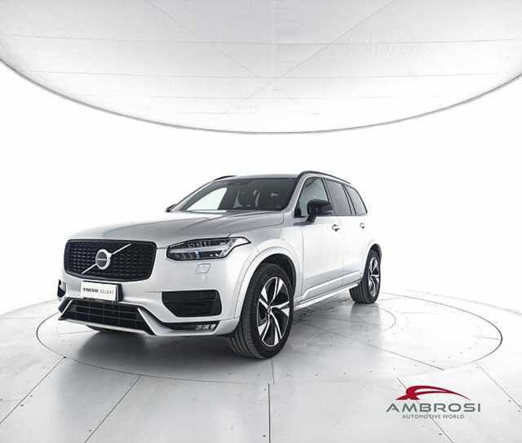 Volvo XC90 D5 AWD Geartronic 7 posti R-design  del 2021 usata a Corciano