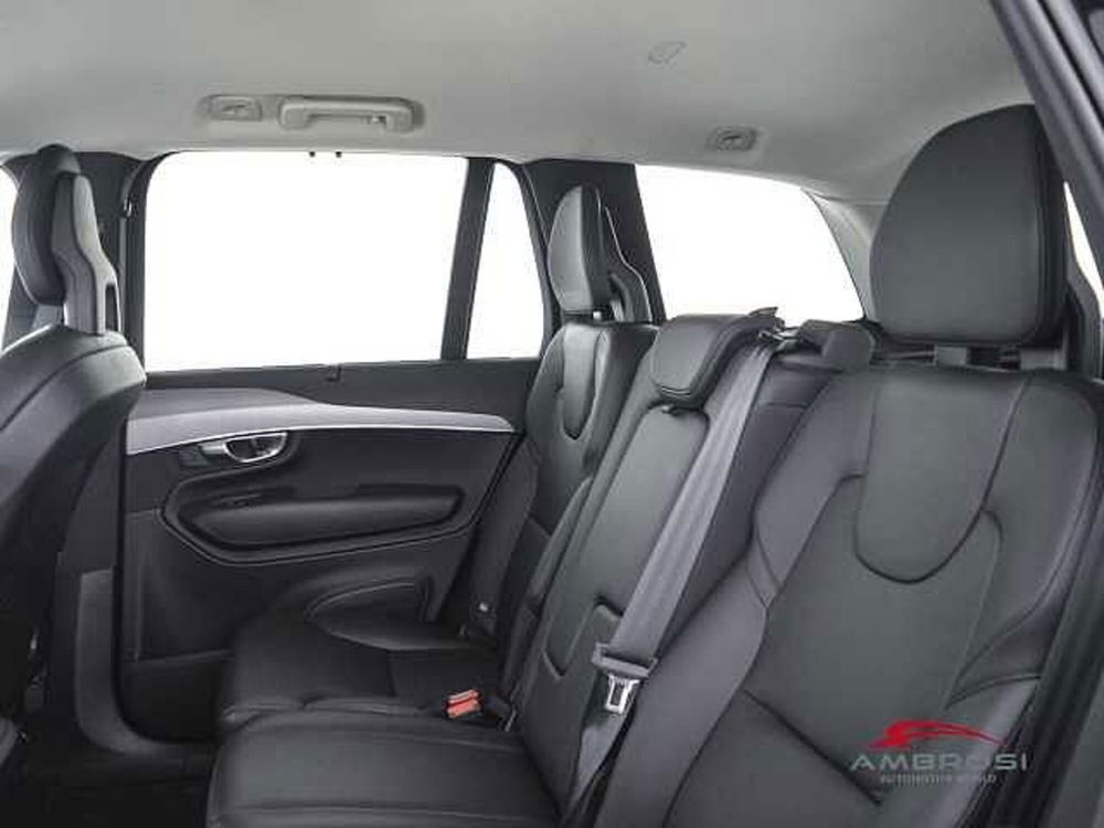 Volvo XC90 usata a Viterbo (10)