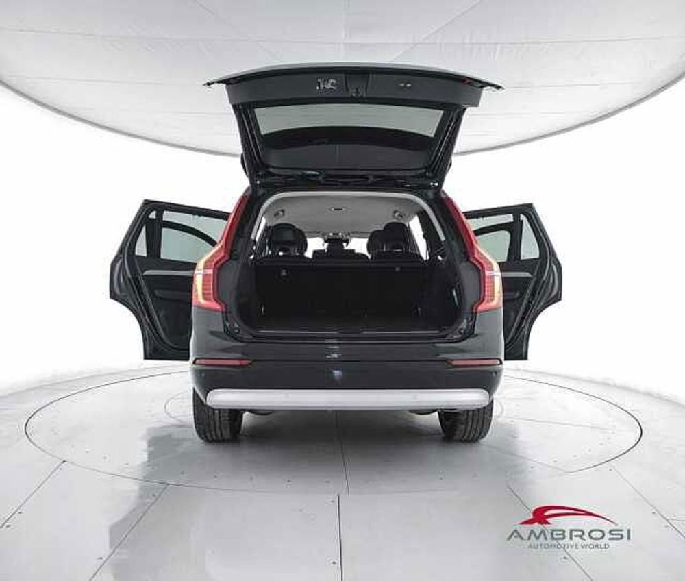 Volvo XC90 usata a Viterbo (7)