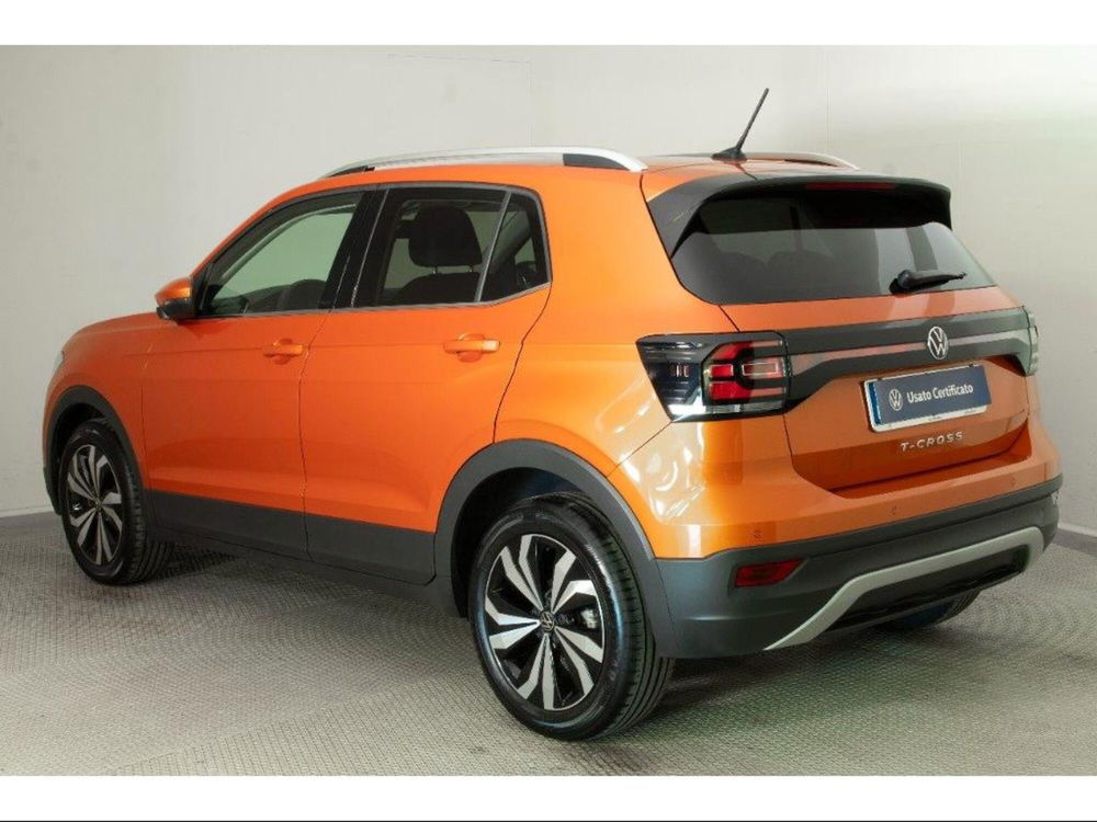 Volkswagen T-Cross usata a Novara (3)