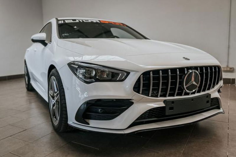 Mercedes-Benz CLA 200 Automatic Premium del 2023 usata a Magenta