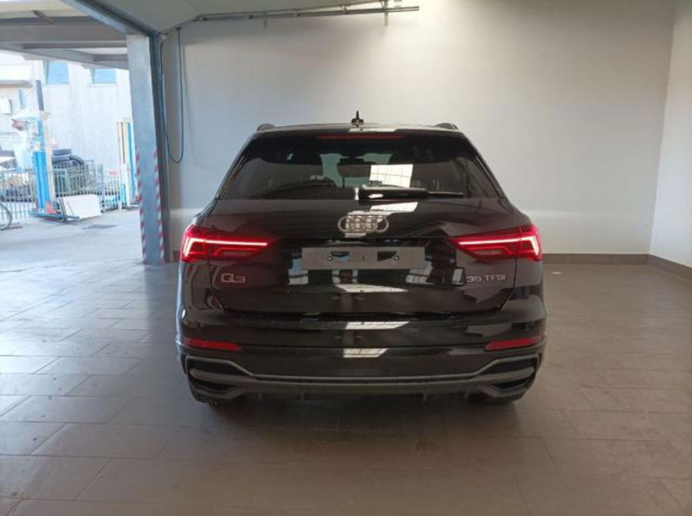 Audi Q3 Sportback usata a Milano (9)