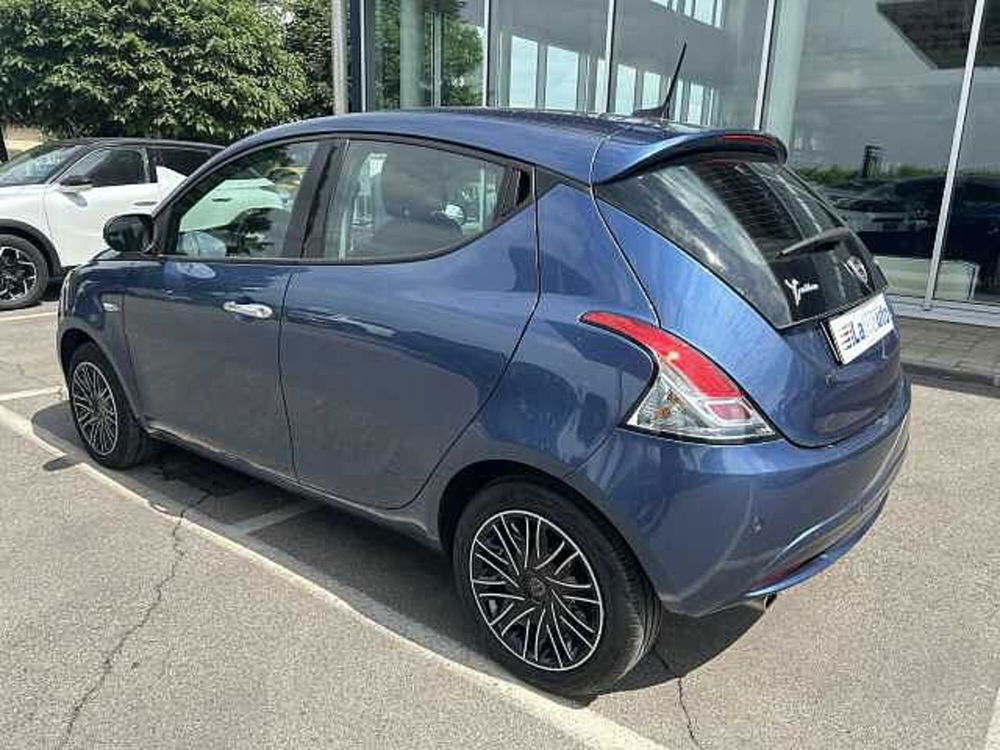 Lancia Ypsilon usata a Ravenna (7)