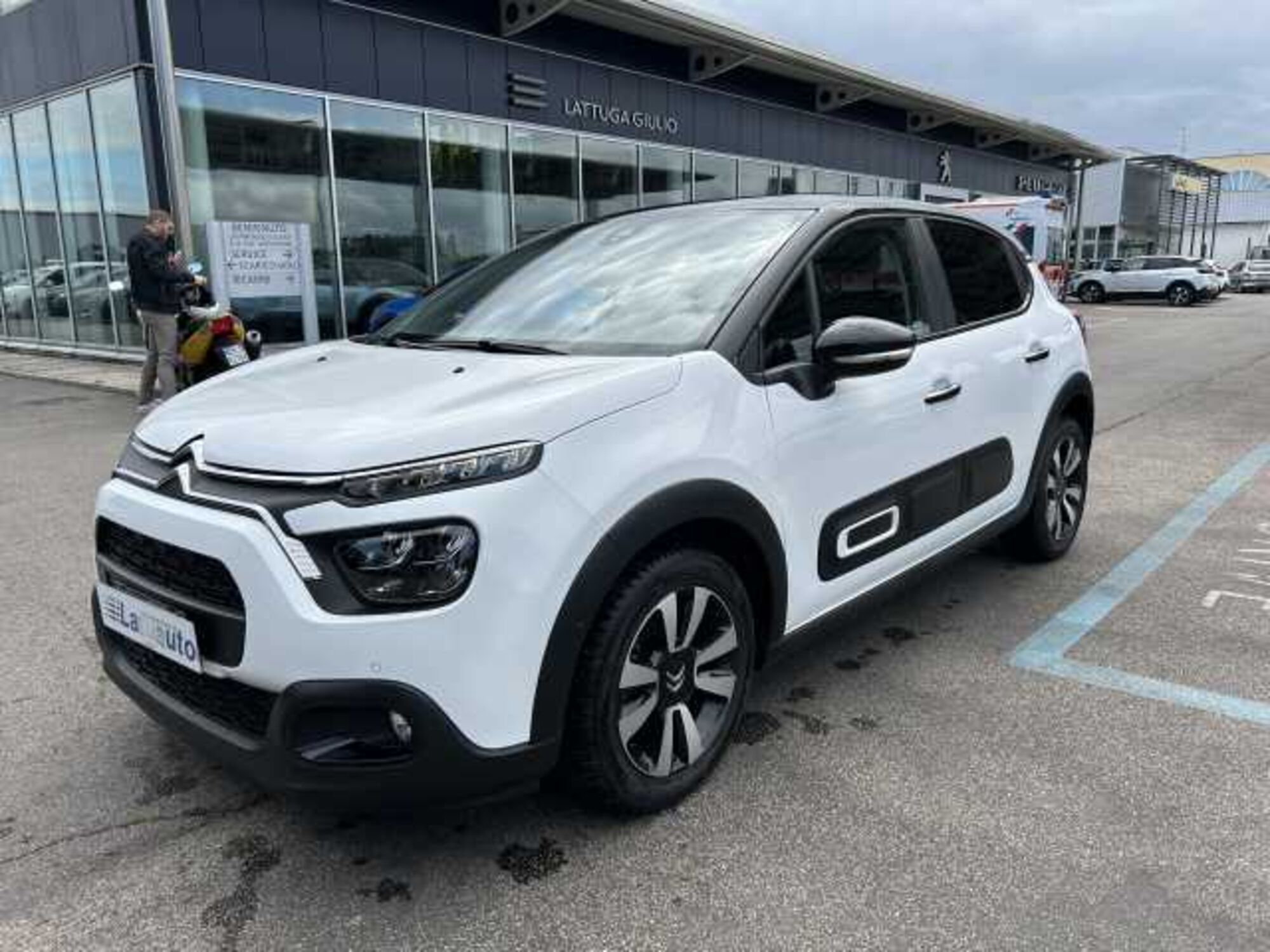 Citroen C3 PureTech 83 S&amp;S Shine  del 2021 usata a Lugo