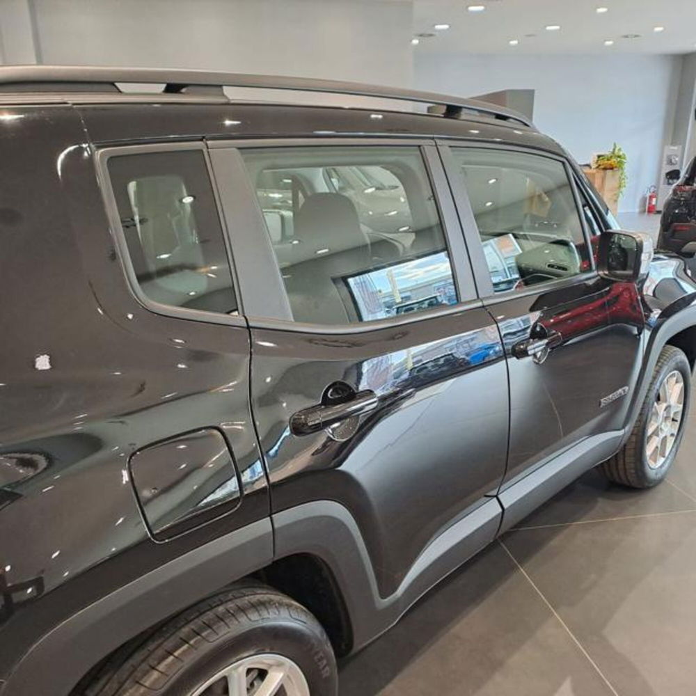 Jeep Renegade nuova a Cuneo (4)