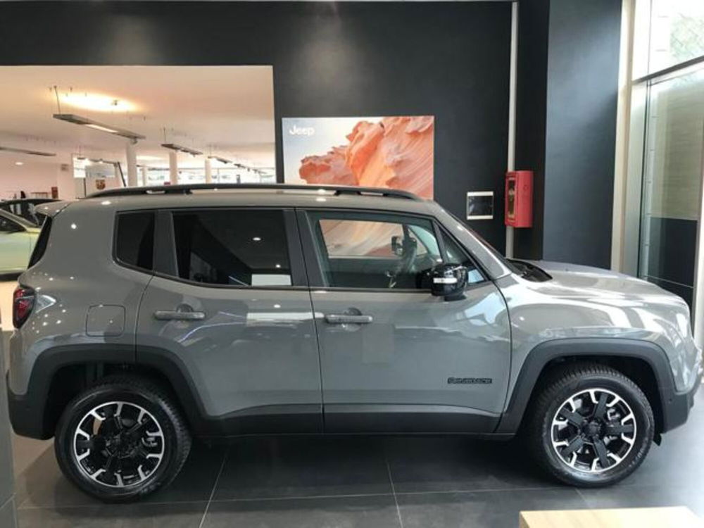 Jeep Renegade nuova a Cuneo (7)