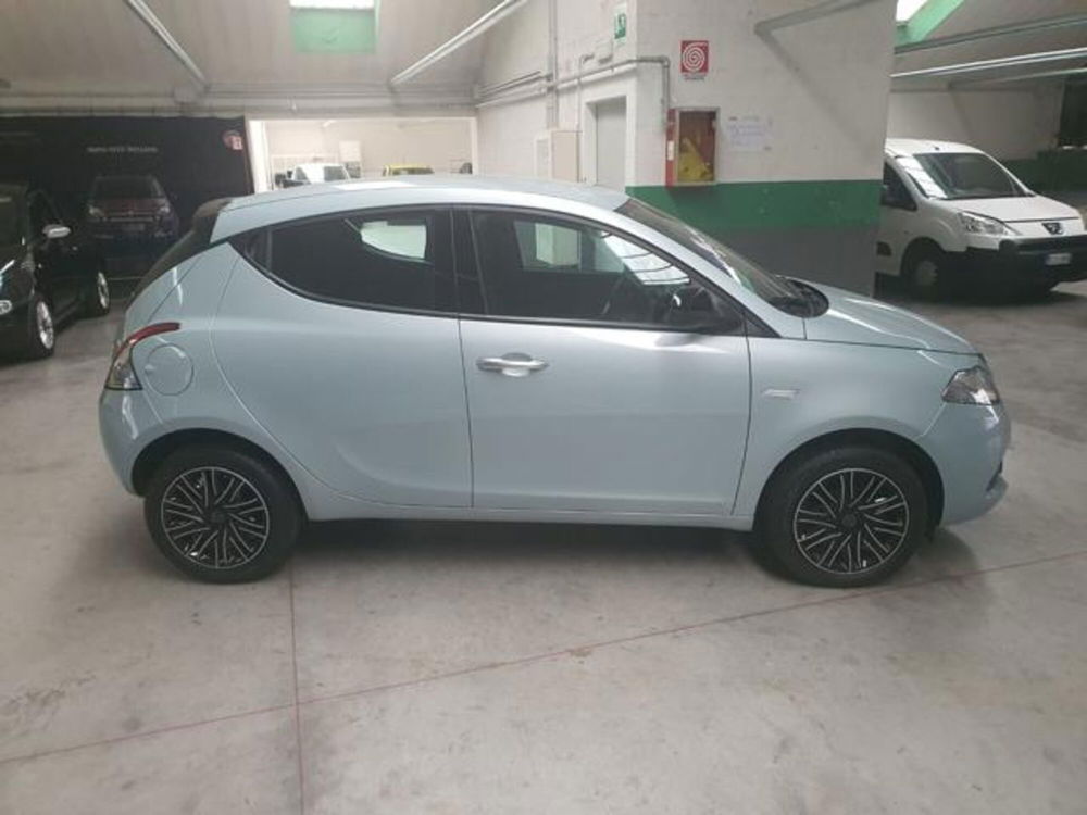 Lancia Ypsilon nuova a Cuneo