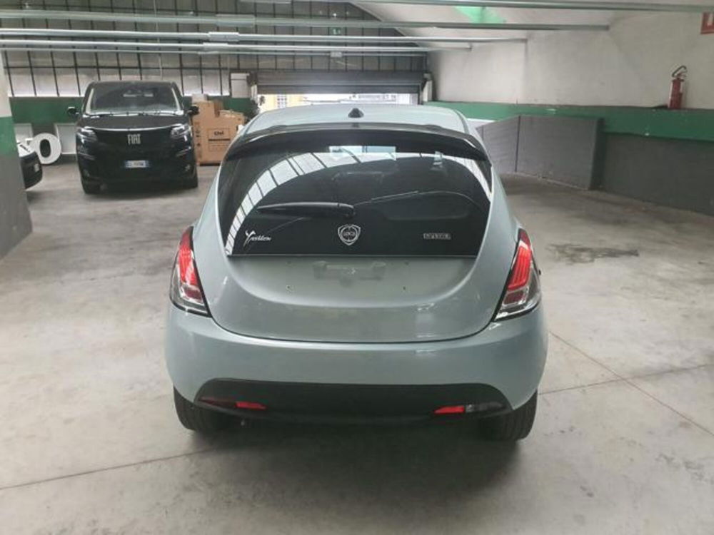 Lancia Ypsilon nuova a Cuneo (4)