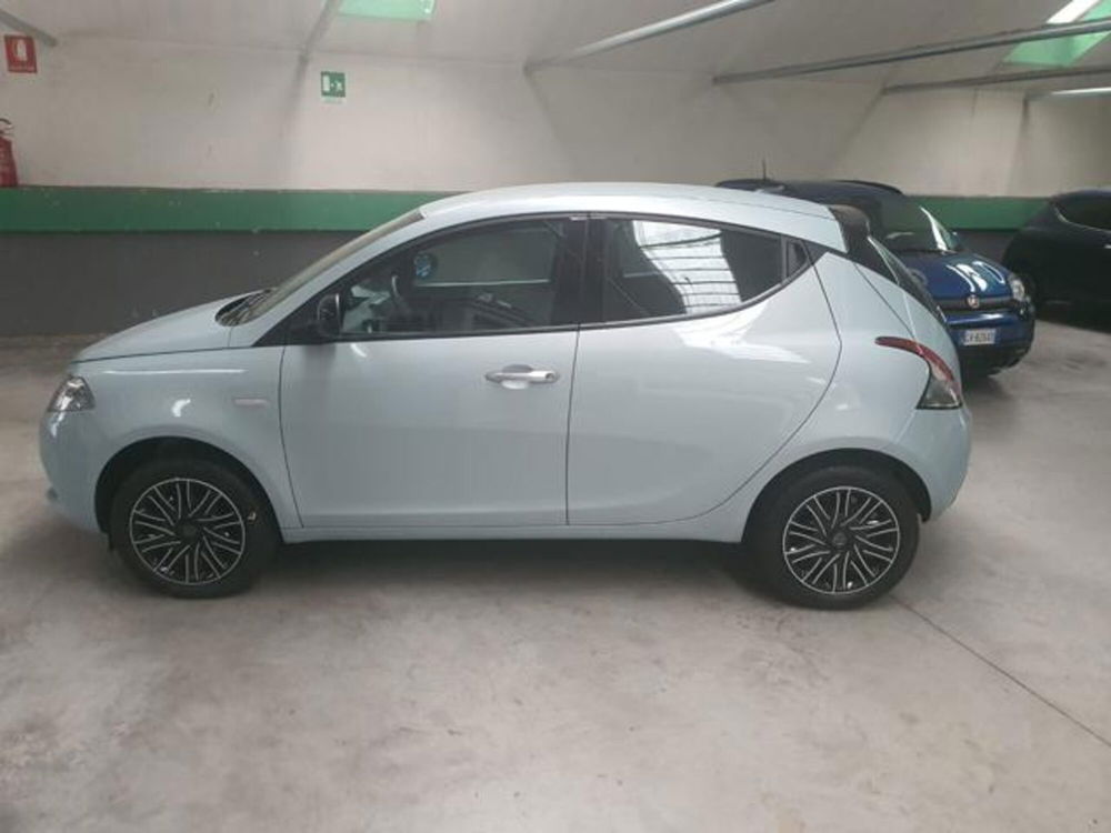 Lancia Ypsilon nuova a Cuneo (5)