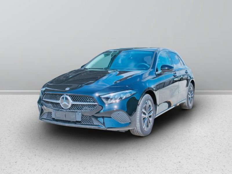 Mercedes-Benz Classe A 250 e Automatic Plug-in hybrid Premium nuova a Mosciano Sant&#039;Angelo