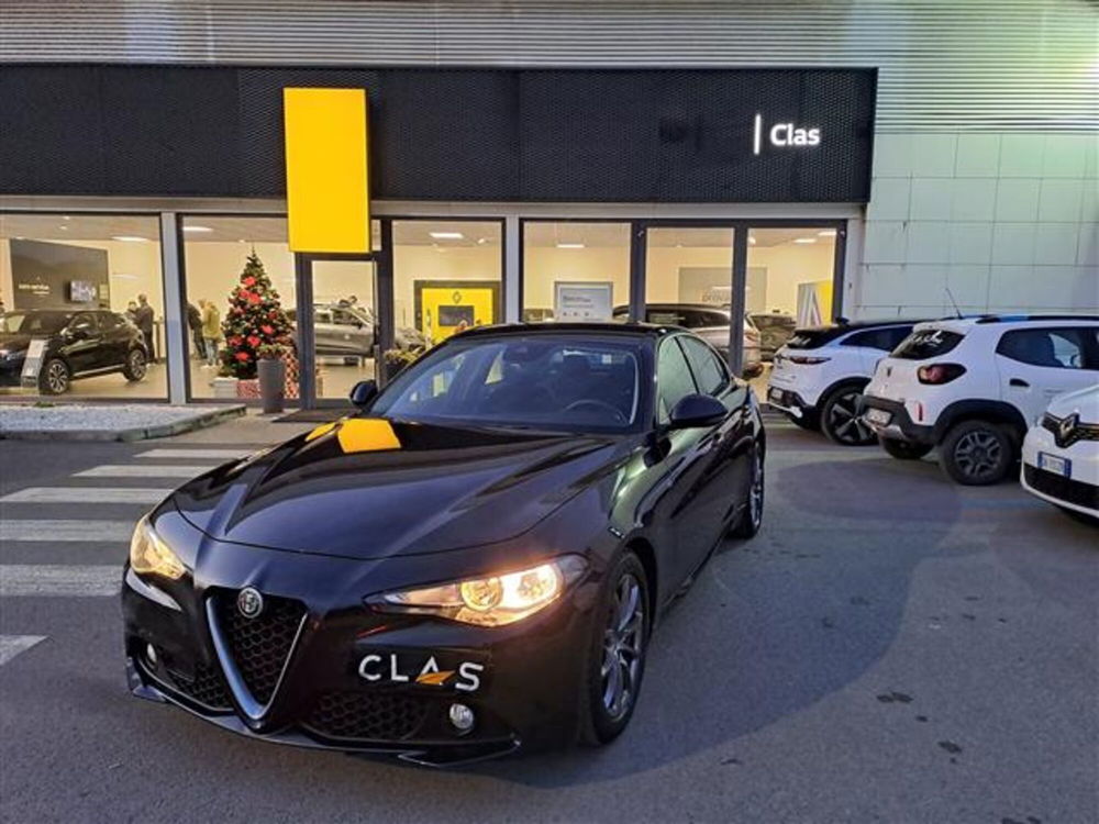 Alfa Romeo Giulia usata a Livorno (4)