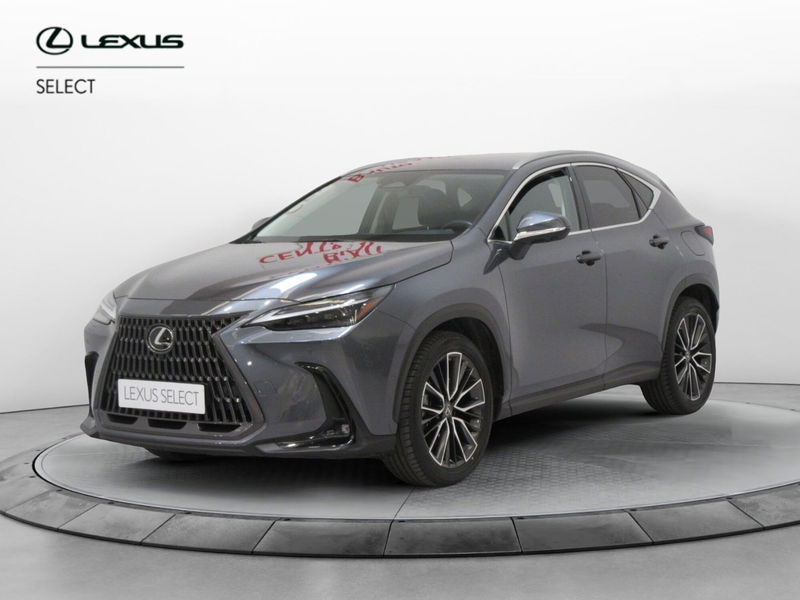 Lexus NX Plug-in 4WD Premium del 2022 usata a Sesto Fiorentino