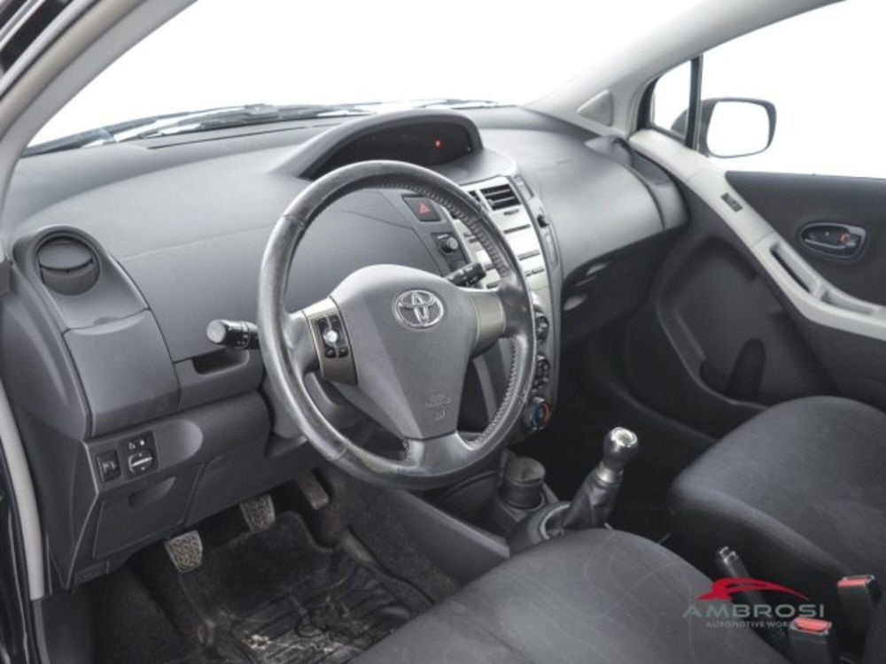 Toyota Yaris usata a Perugia (8)