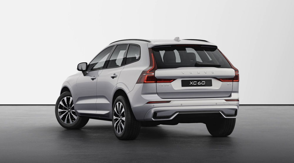 Volvo XC60 nuova a Como (3)