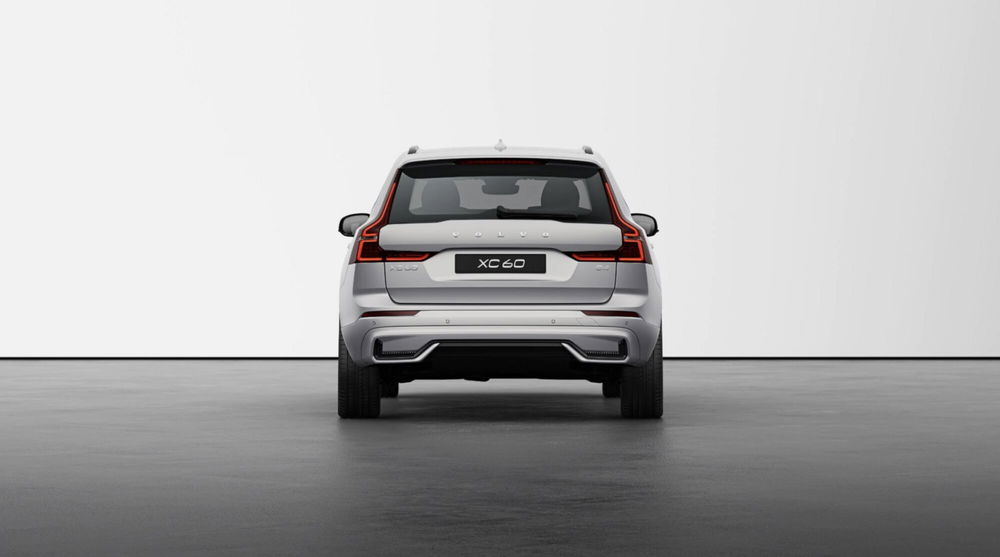 Volvo XC60 nuova a Como (4)