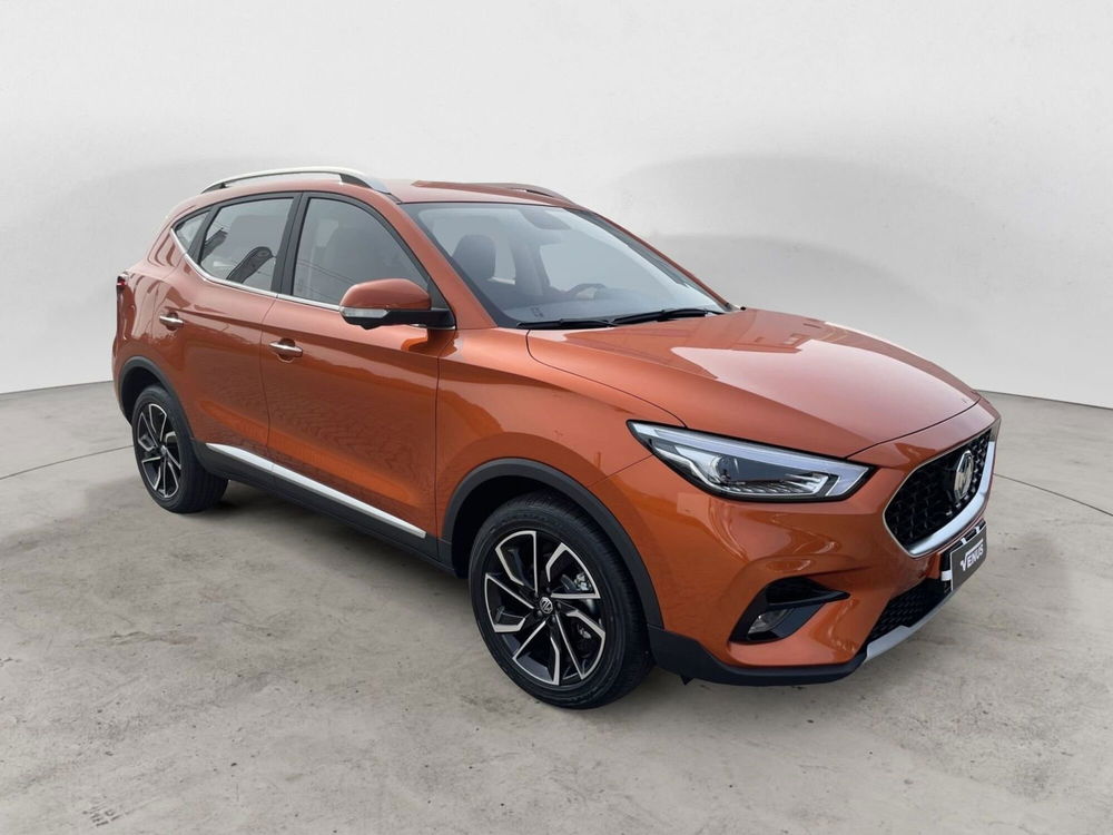 Mg ZS (2021-->) nuova a Milano (9)