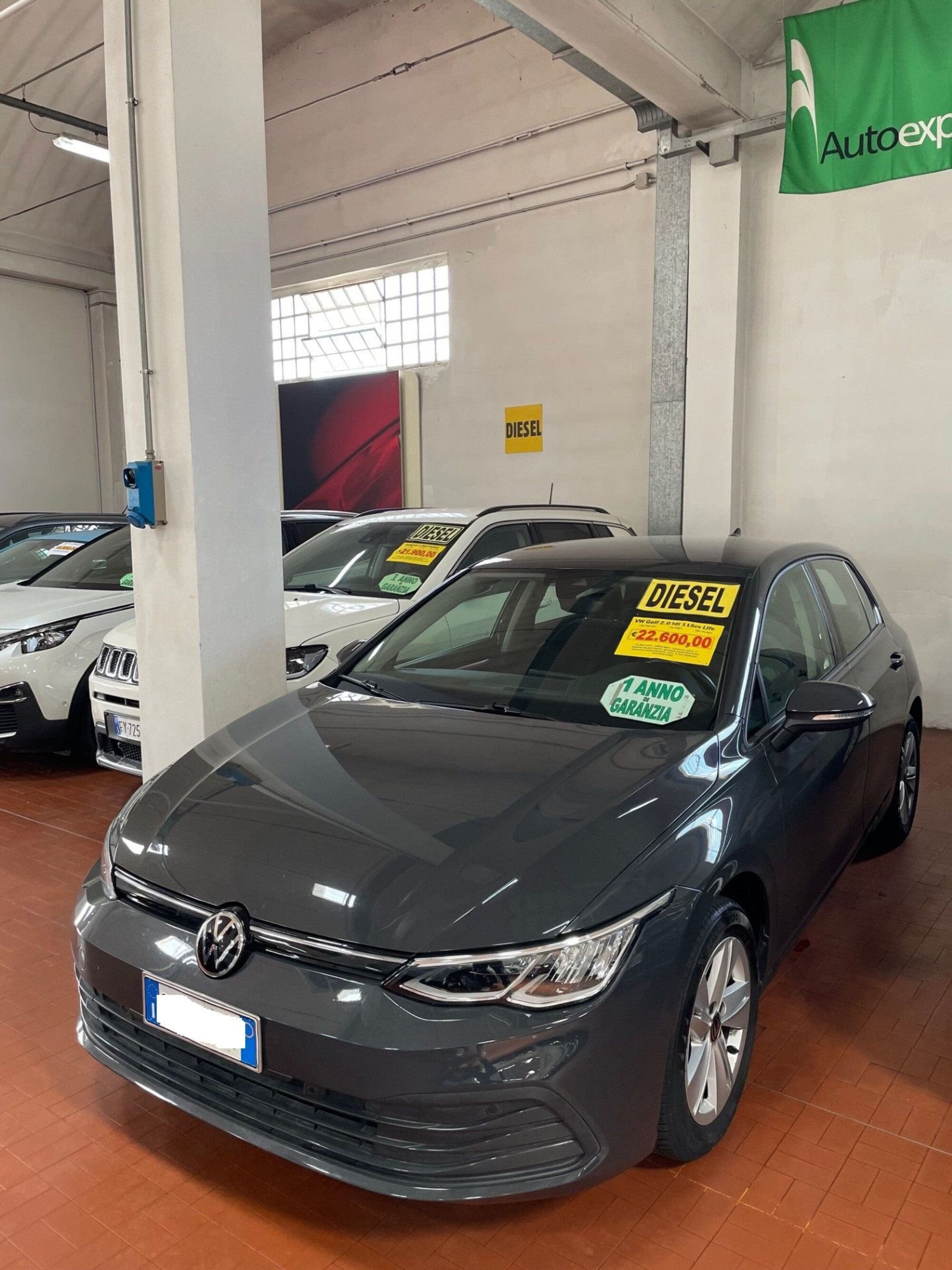 Volkswagen Golf 2.0 TDI SCR Life del 2021 usata a Altopascio