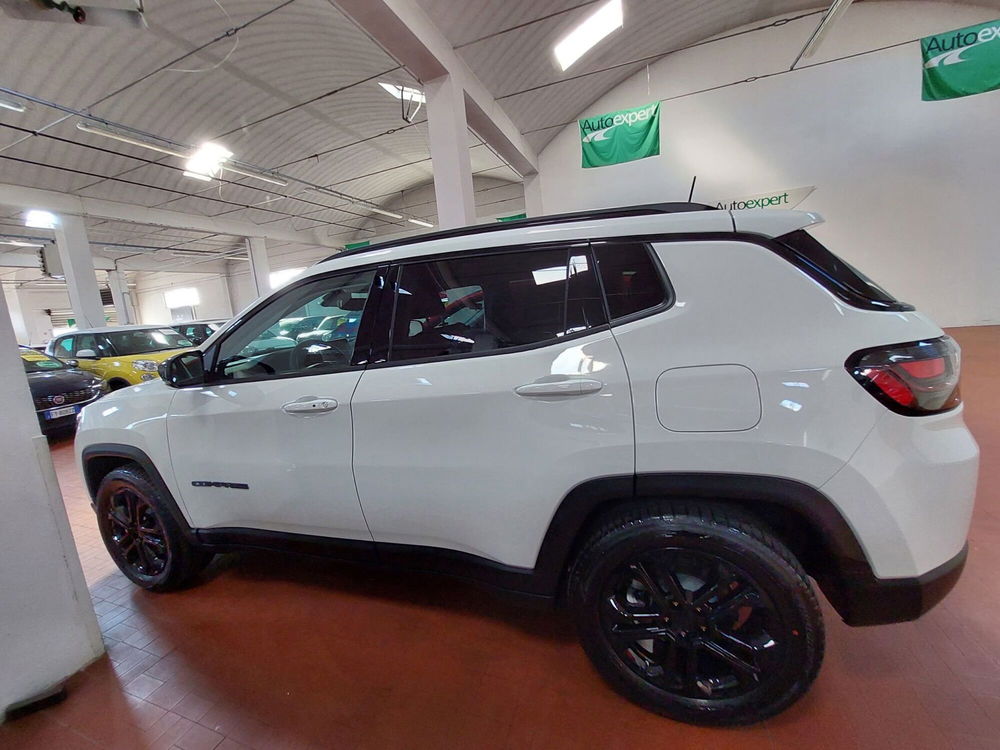 Jeep Compass nuova a Lucca (2)