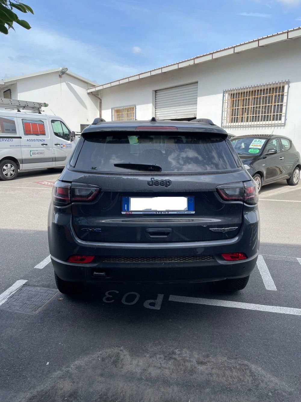 Jeep Compass nuova a Lucca (6)