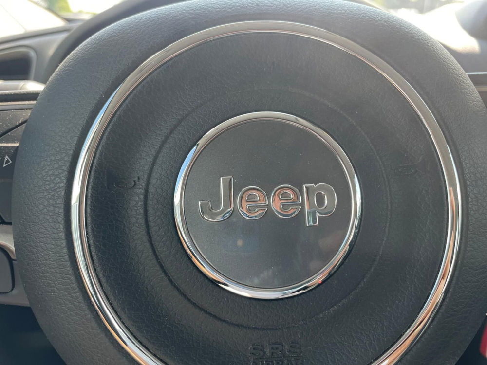 Jeep Renegade usata a Milano (15)