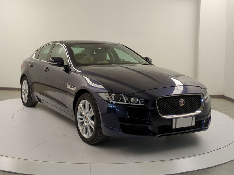 Jaguar XE 2.0 D Turbo 180 CV AWD aut. Portfolio  del 2018 usata a Pratola Serra