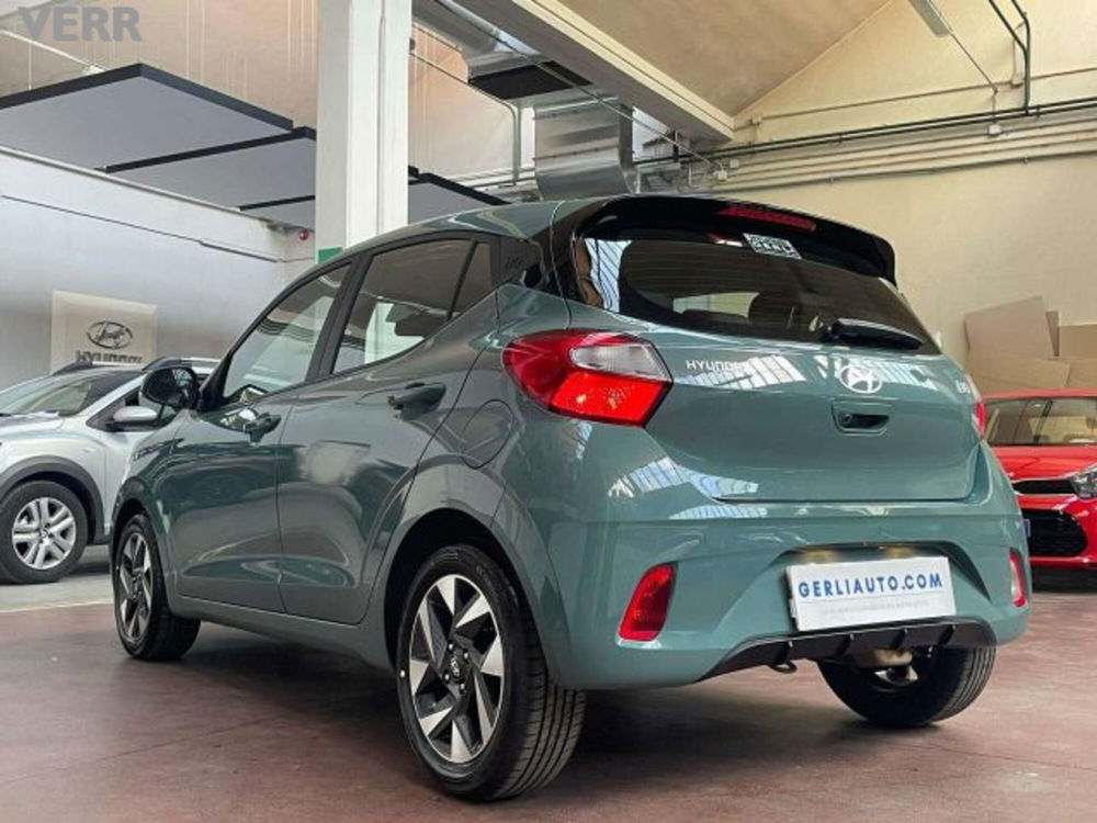 Hyundai i10 nuova a Milano (9)