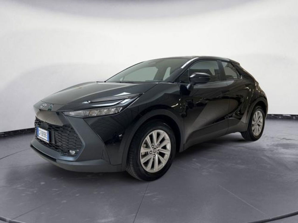 Toyota Toyota C-HR nuova a Cuneo