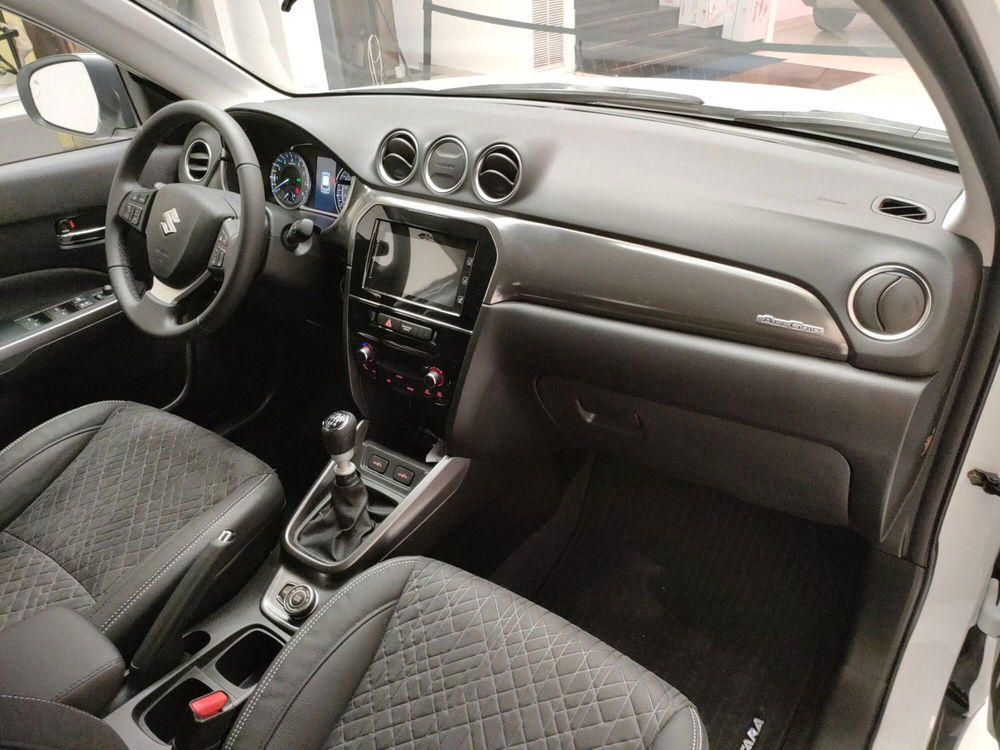 Suzuki Vitara nuova a Teramo (12)