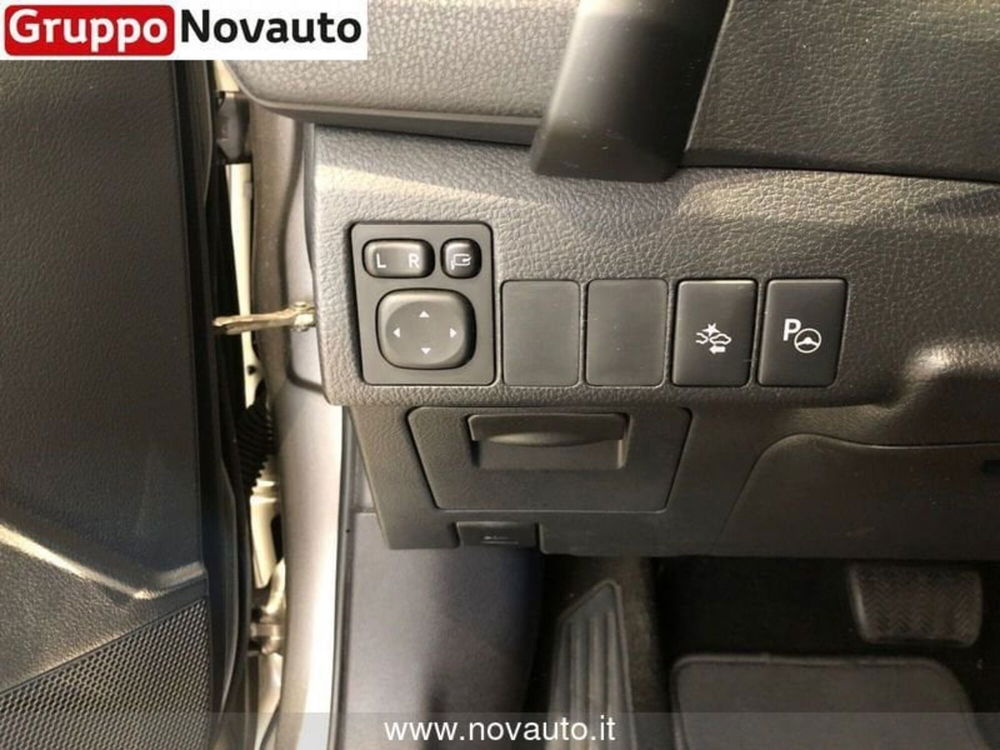 Toyota Auris usata a Varese (12)