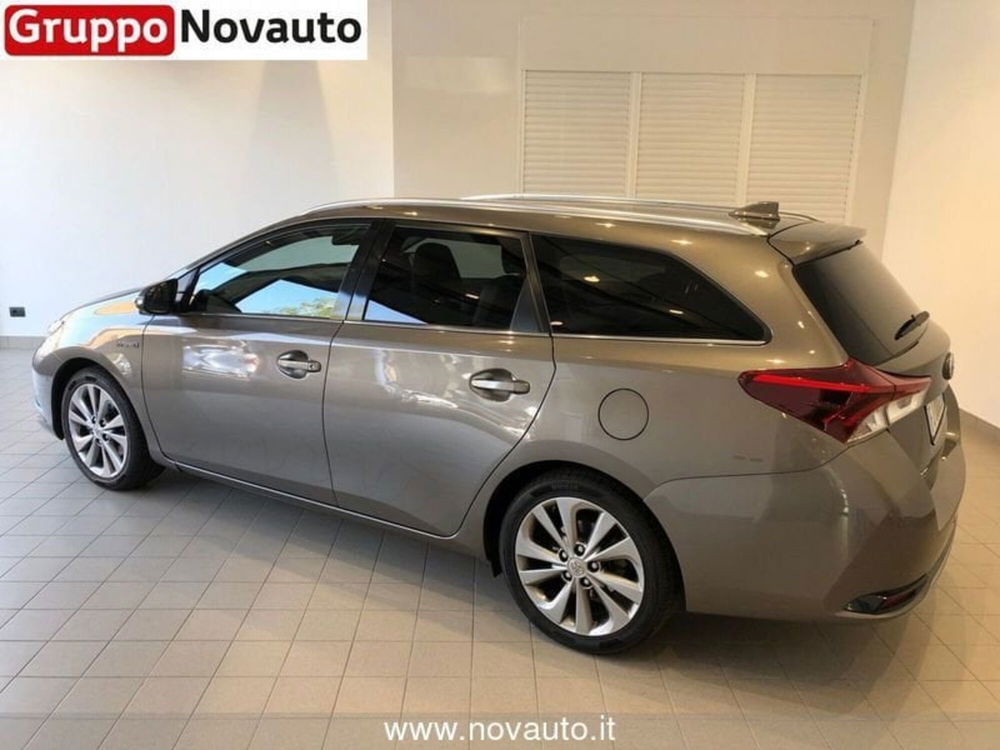 Toyota Auris usata a Varese (3)