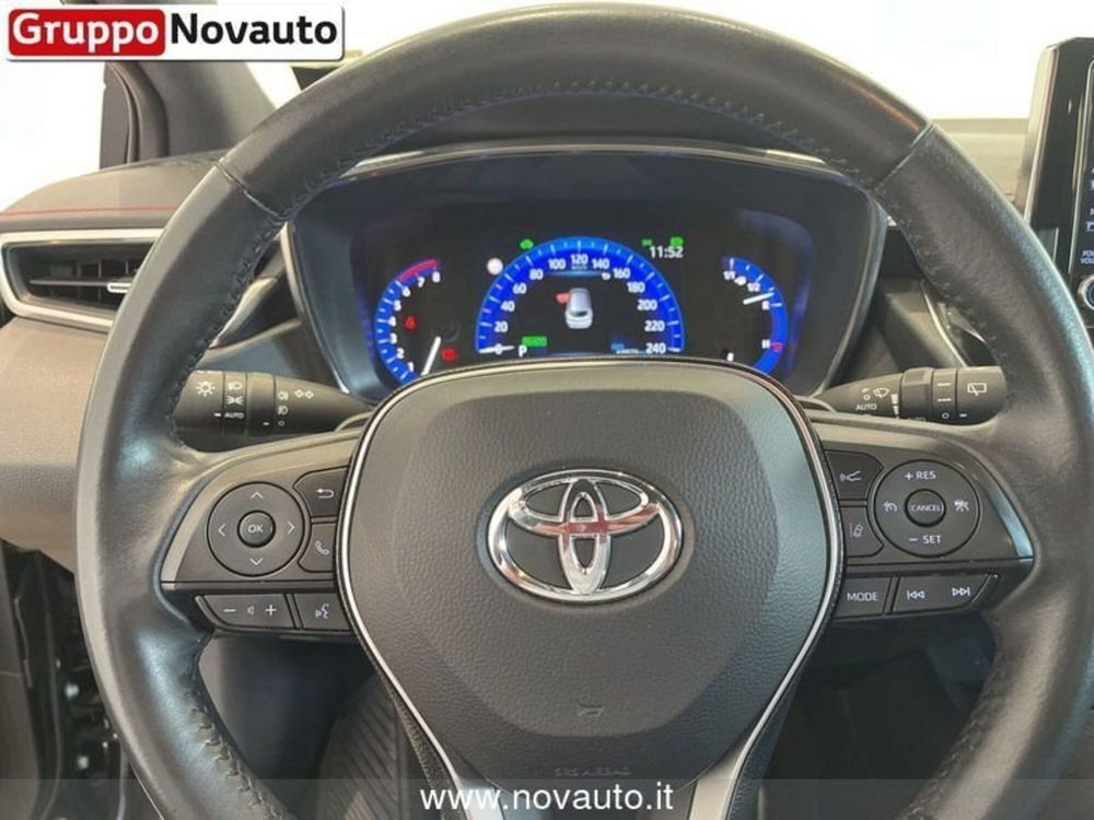 Toyota Corolla Touring Sports usata a Varese (8)