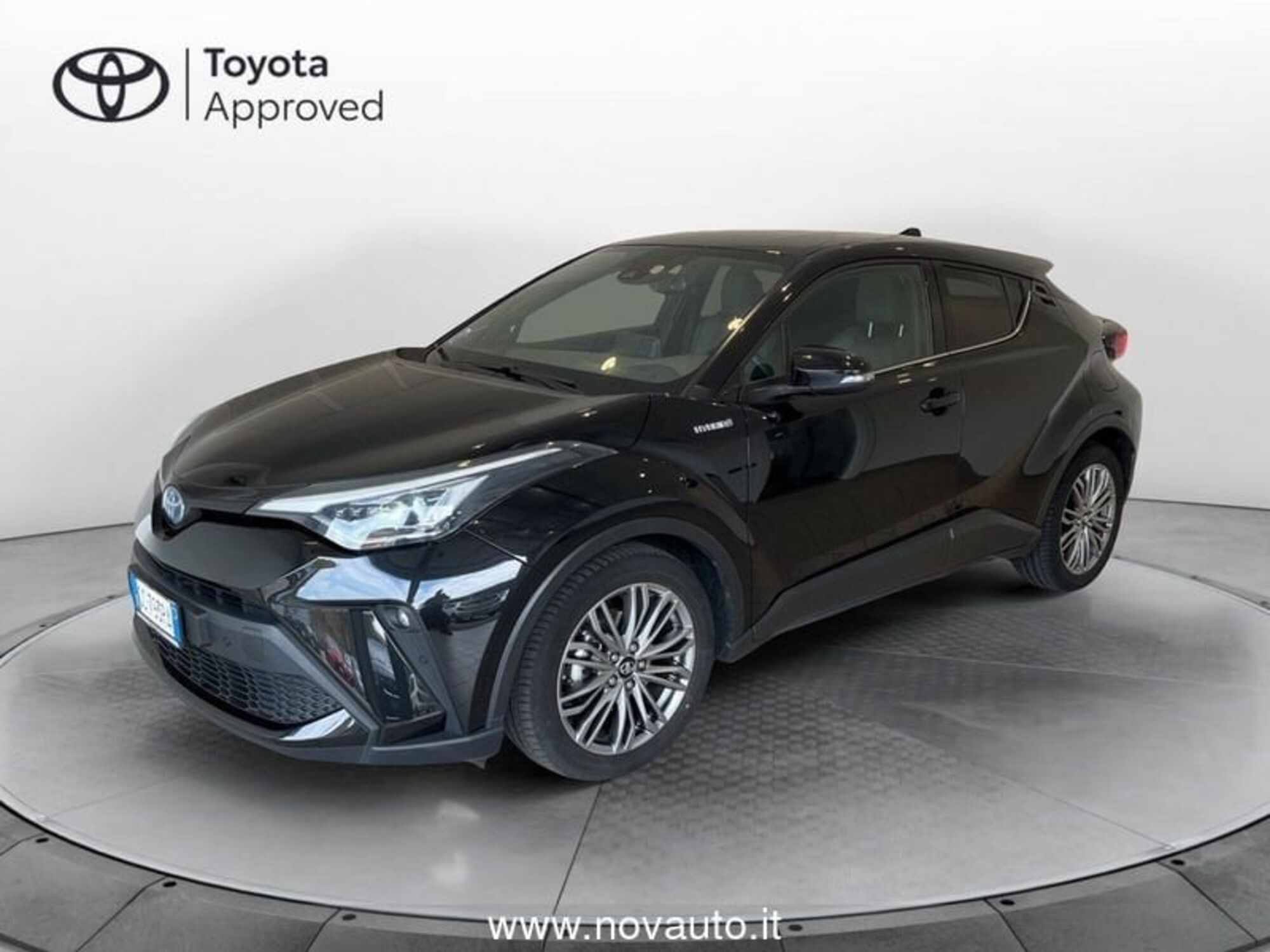 Toyota Toyota C-HR 1.2 Turbo CVT 4WD Lounge  del 2021 usata a Varese