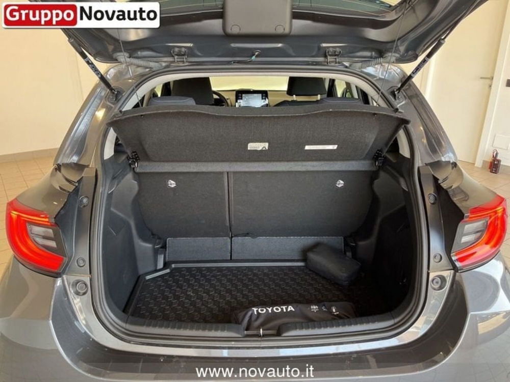 Toyota Yaris Cross usata a Varese (8)