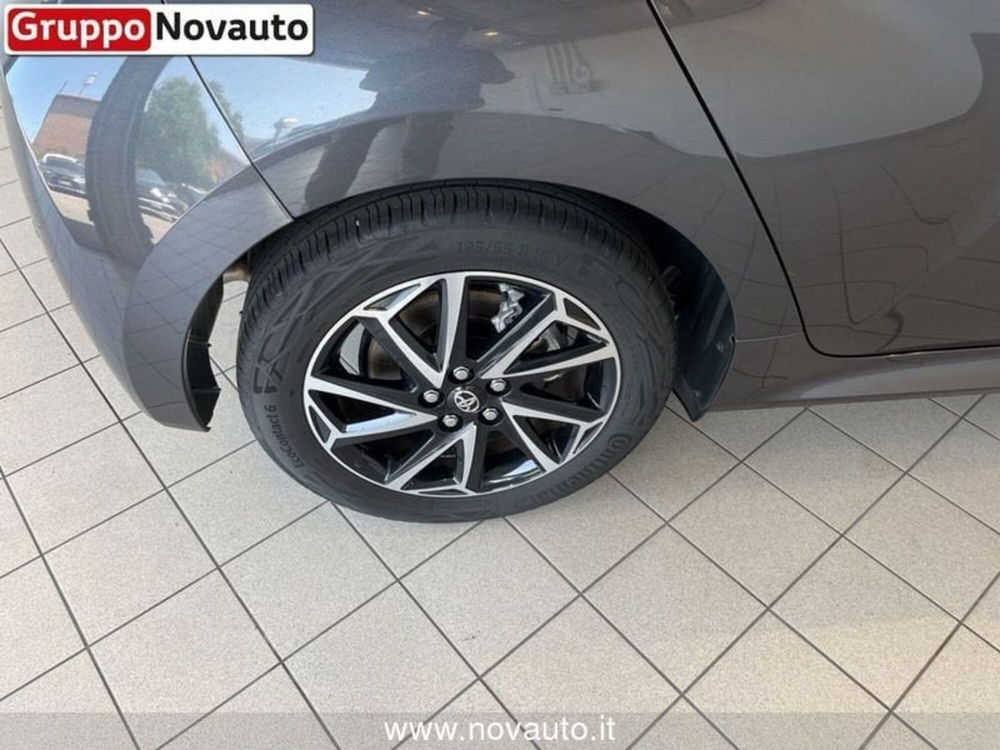 Toyota Yaris Cross usata a Varese (13)