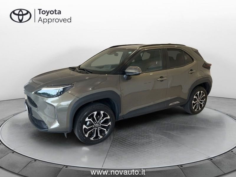 Toyota Yaris Cross 1.5 Hybrid 5p. E-CVT Trend del 2023 usata a Varese