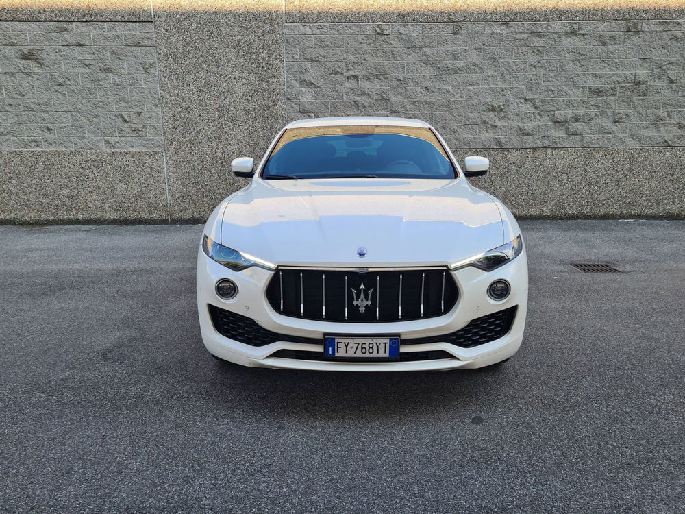 Maserati Levante usata a Bergamo (2)