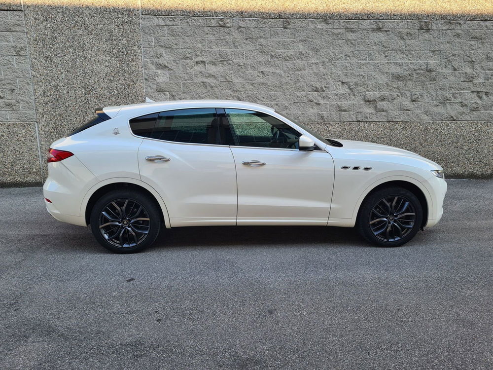 Maserati Levante usata a Bergamo (3)