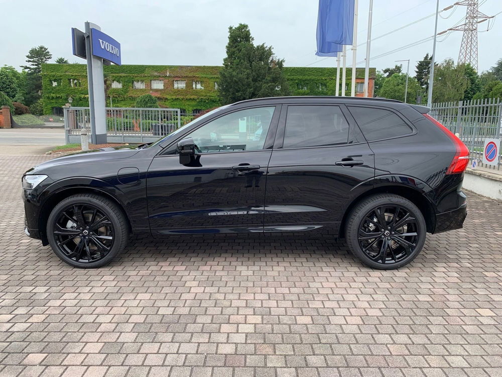 Volvo XC60 nuova a Vercelli (3)